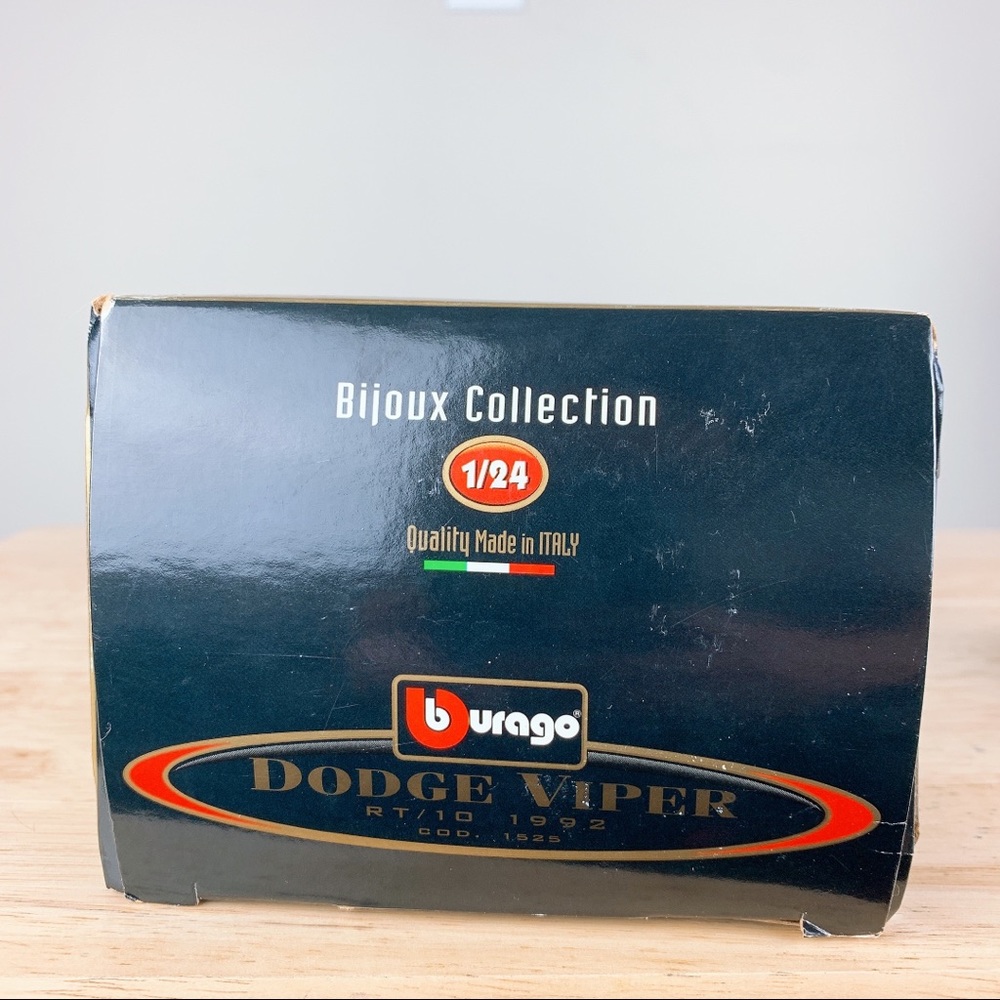 1992 Dodge Viper RT/10 Collectible - Picture 9 of 11